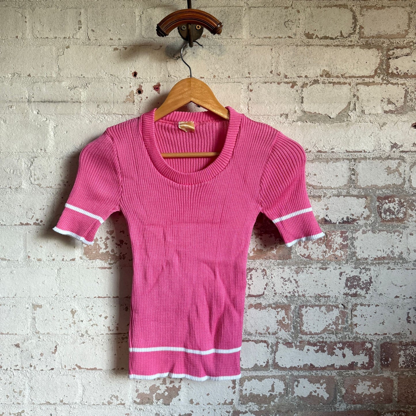 1970s Pink Knitted T-Shirt Top