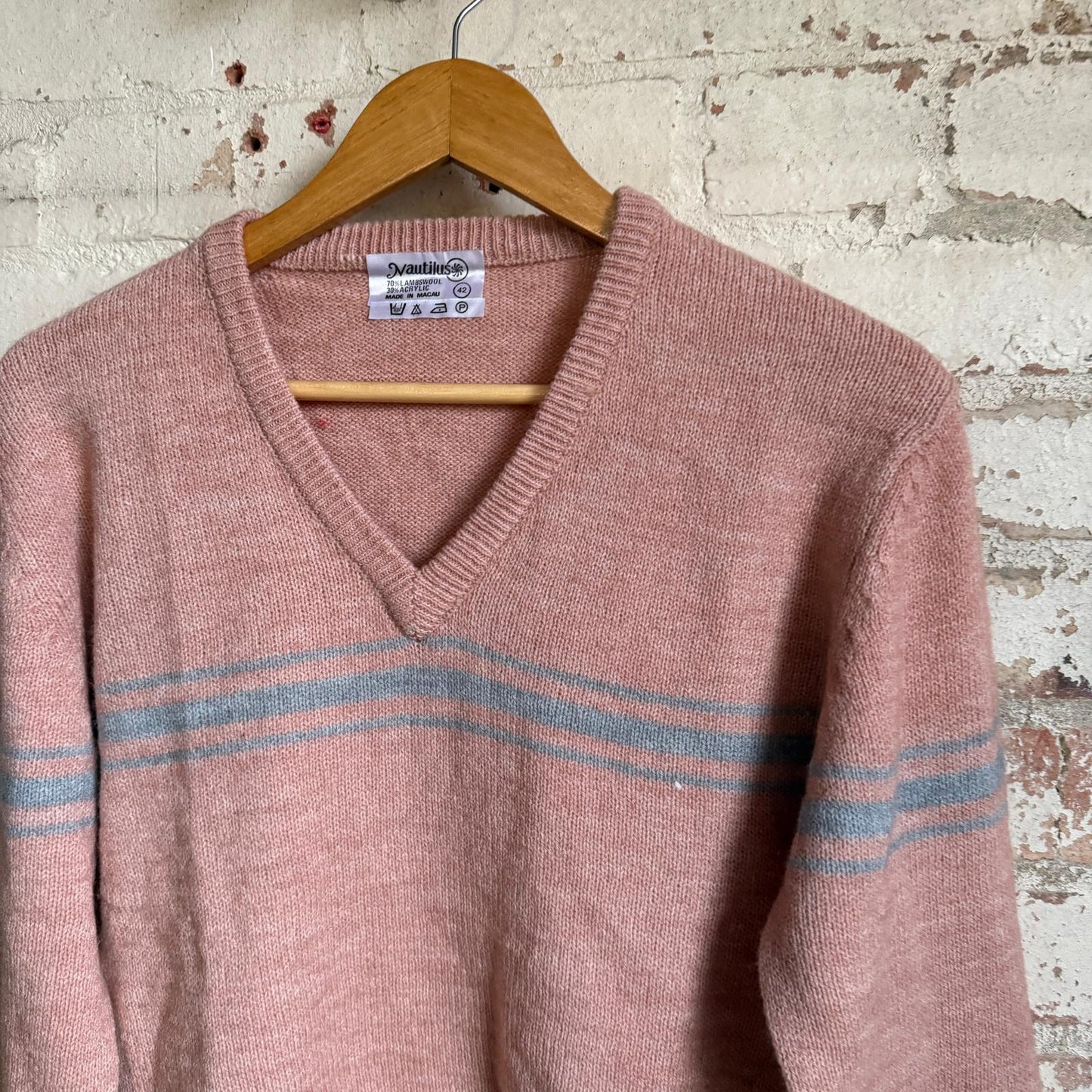 1980s Pink Knitted Wool V-Neck Jumper
