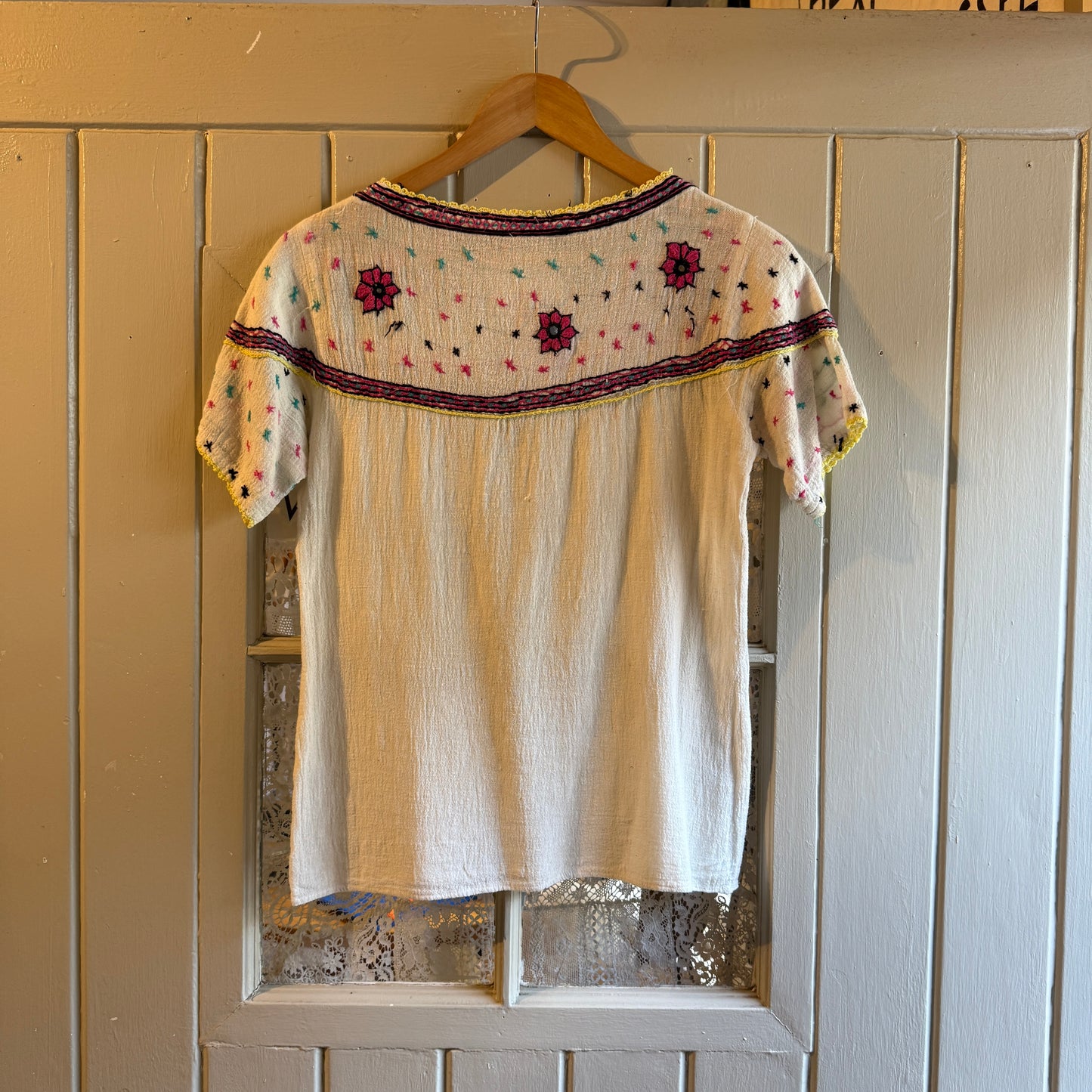 1970s Indian Cotton Embroidered Blouse Top Shirt