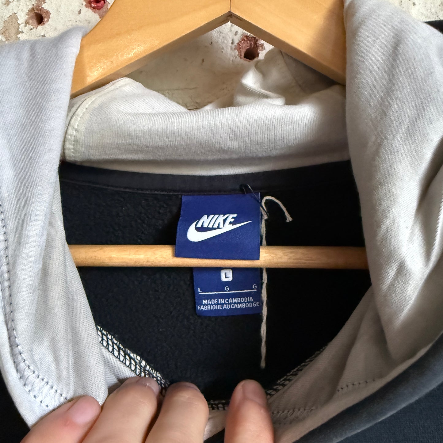 2000s Navy Nike Hoodie Sweatshirt