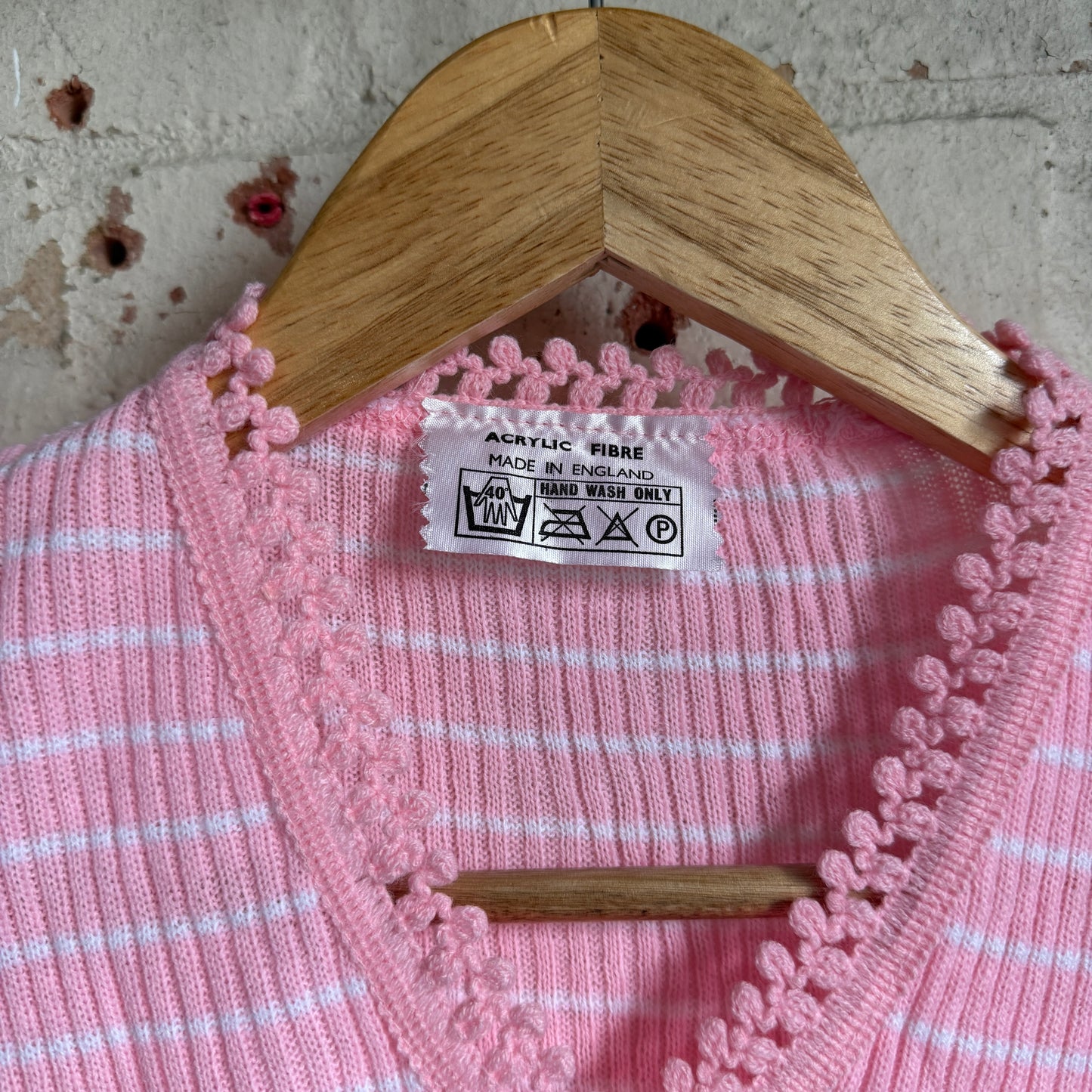 1970s Pink Knitted Long Sleeve Button Top