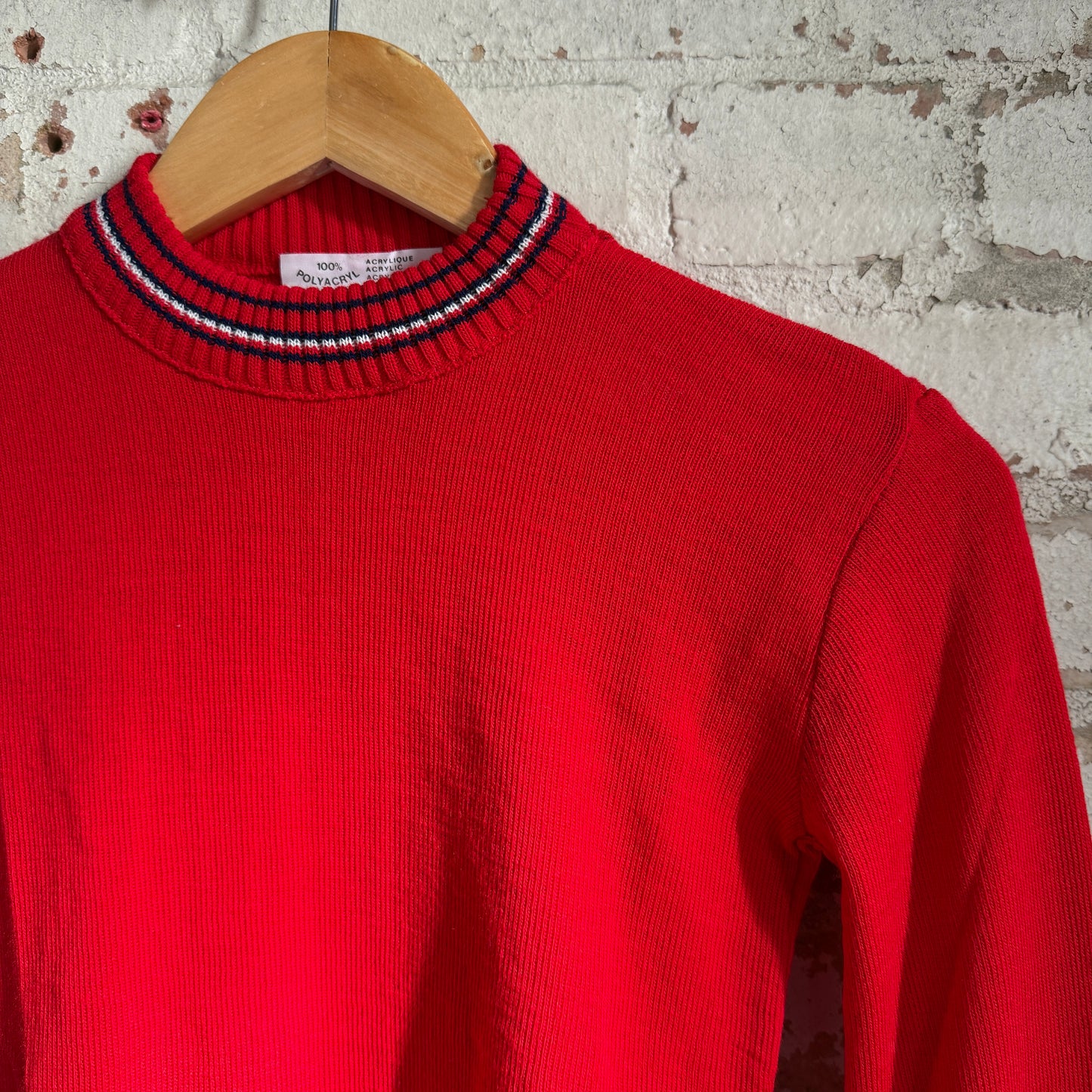 1970s Red Italian Knitted Round Neck Jumper Top