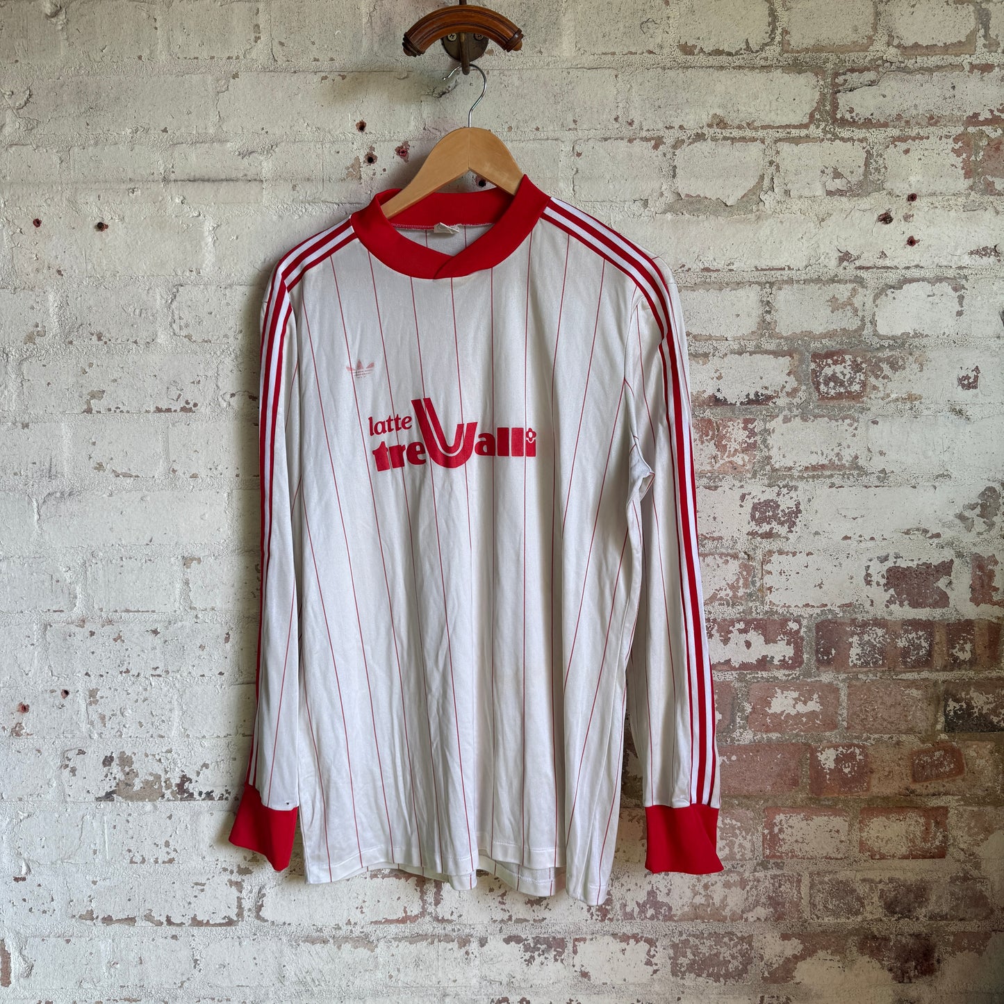 1970s White Adidas Ventex Long Sleeve graphic Top
