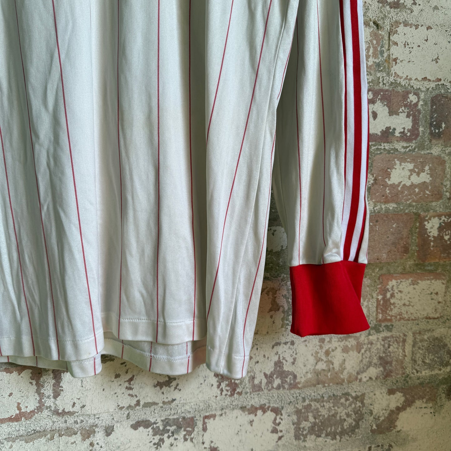 1970s White Adidas Ventex Long Sleeve graphic Top