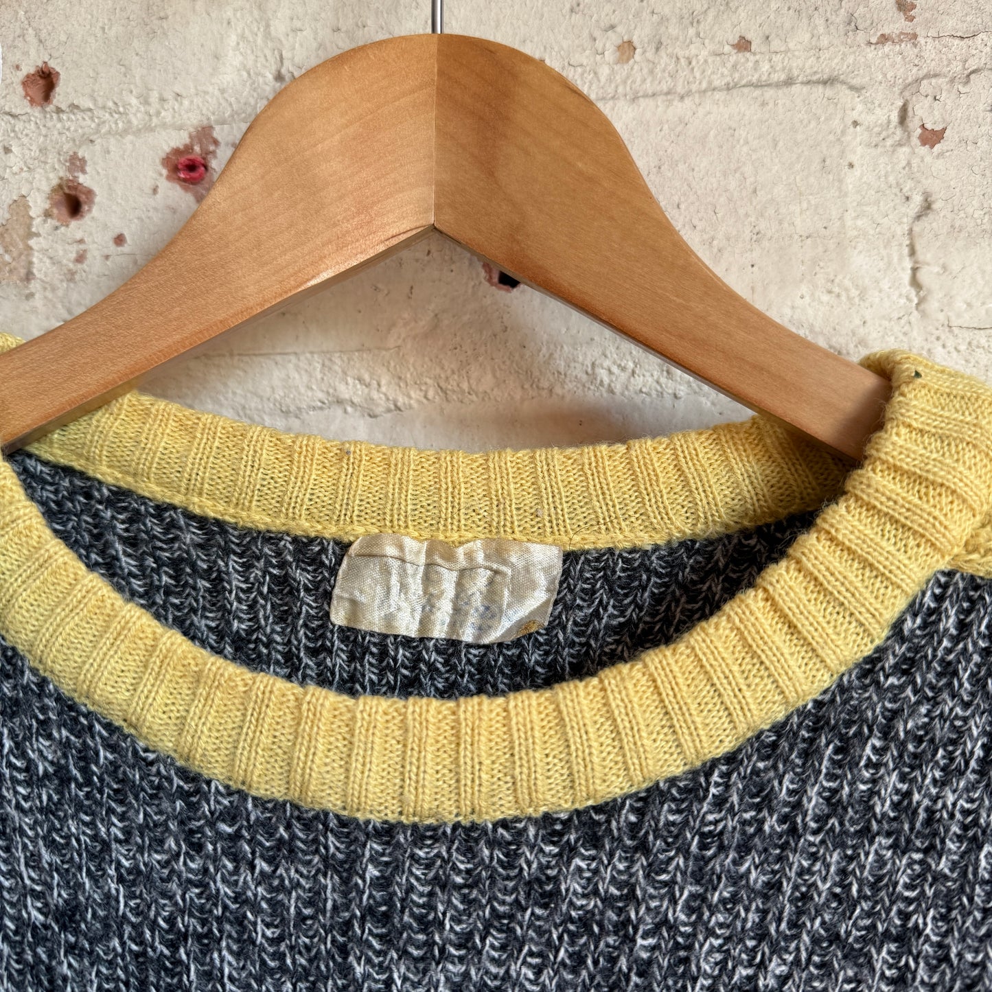 1970s Grey Knitted Italian Graphic Jumper
