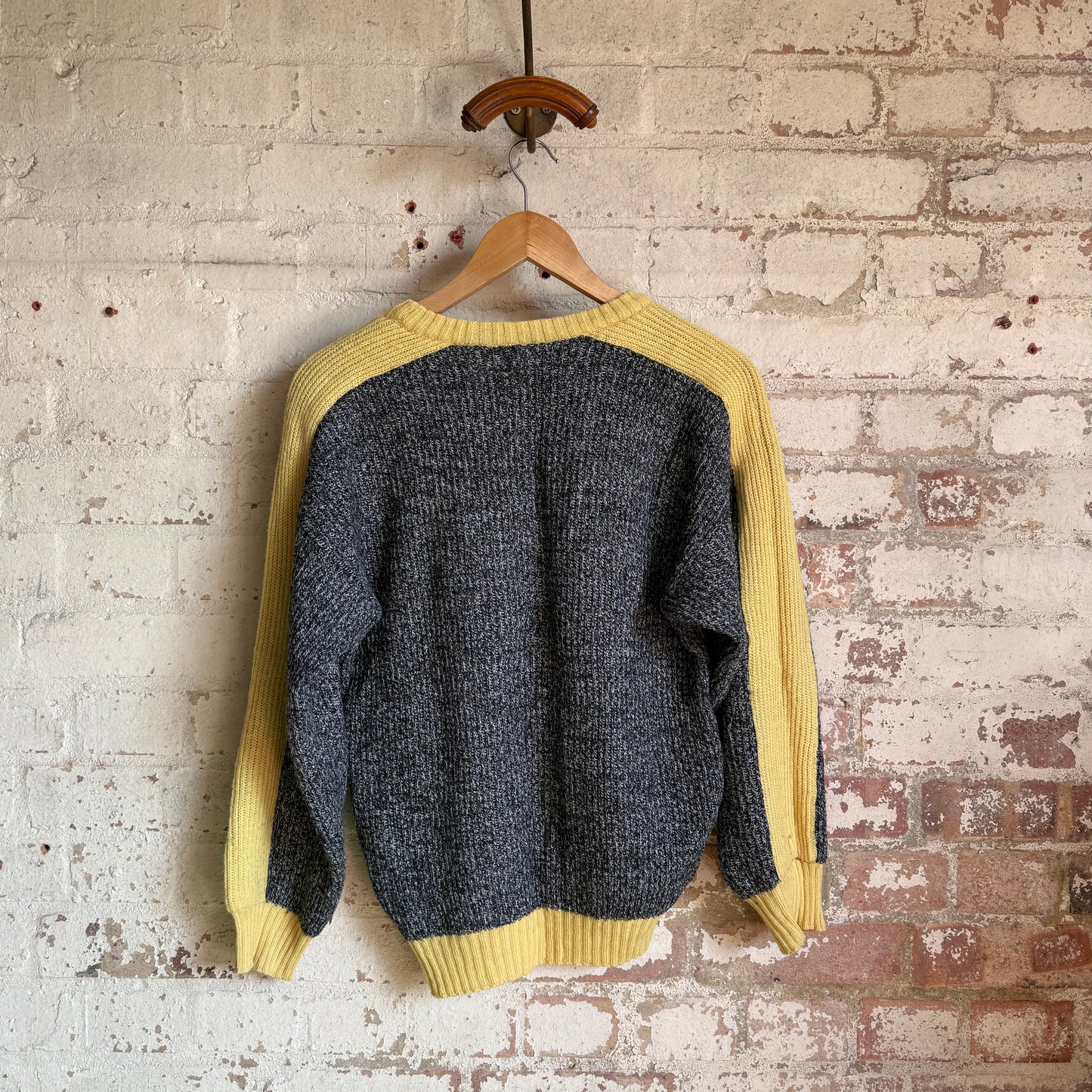 1970s Grey Knitted Italian Graphic Jumper