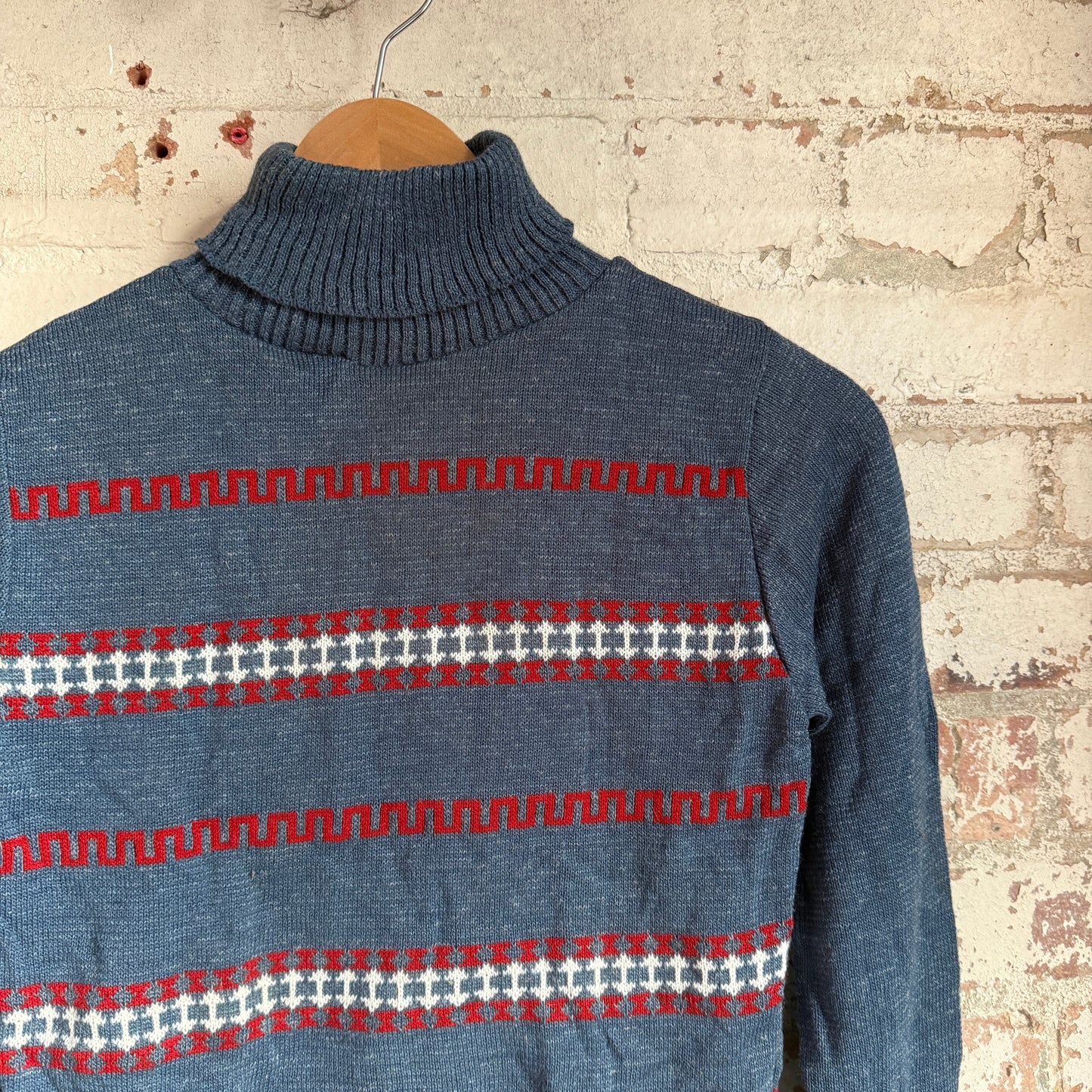 1970s Grey Patterned Knitted Roll Neck Jumper
