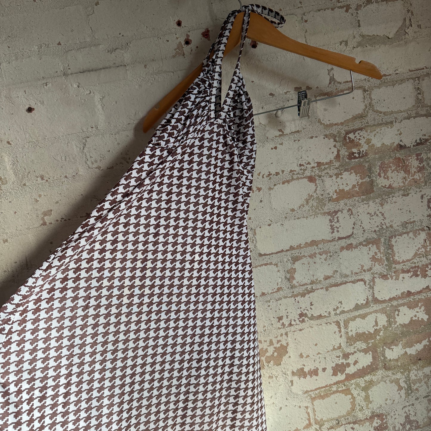 1970s Brown Houndstooth Checkered Halter Neck Dress
