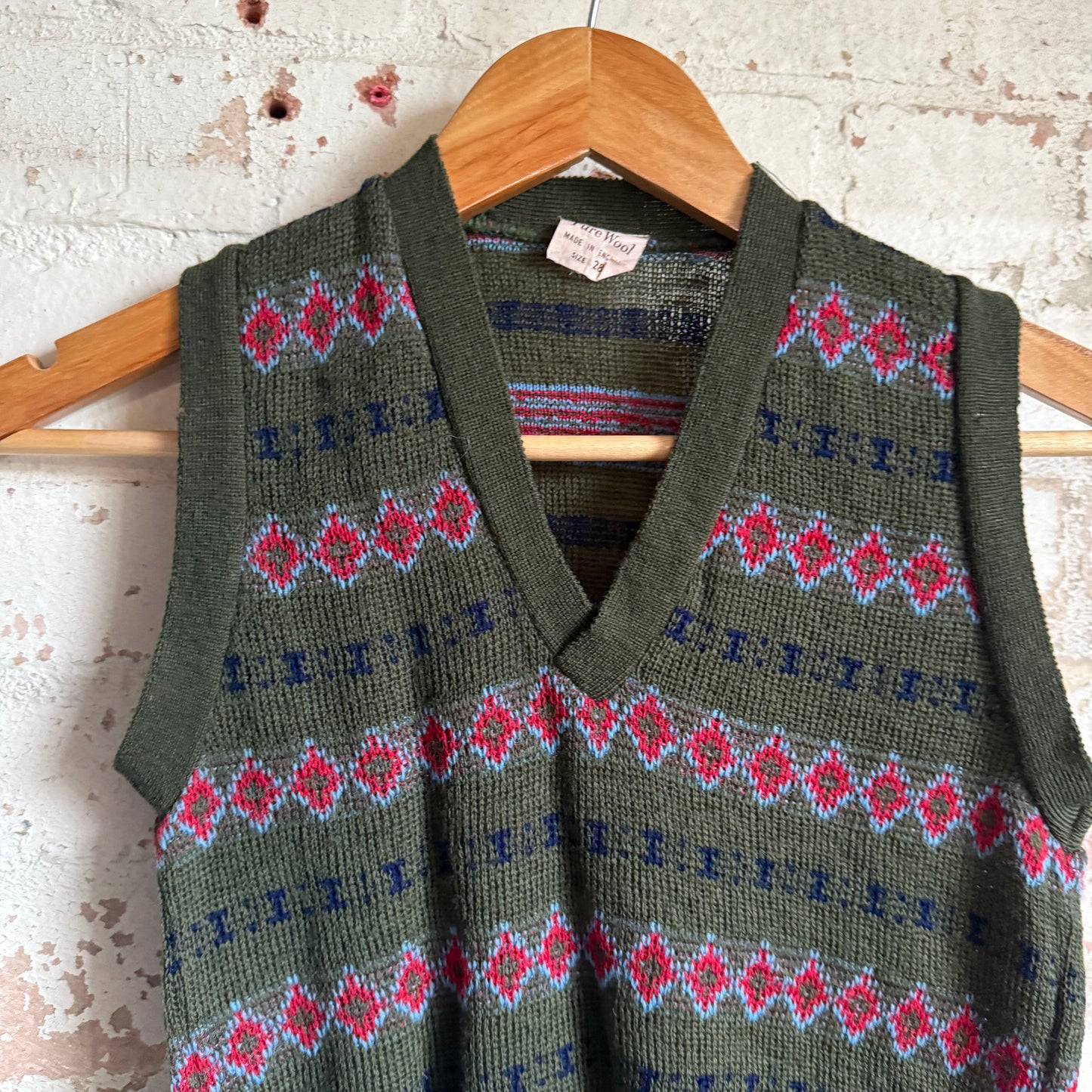1940s 1950s Green Fair Isle Knitted Tank Top Sweater Vest Jumper