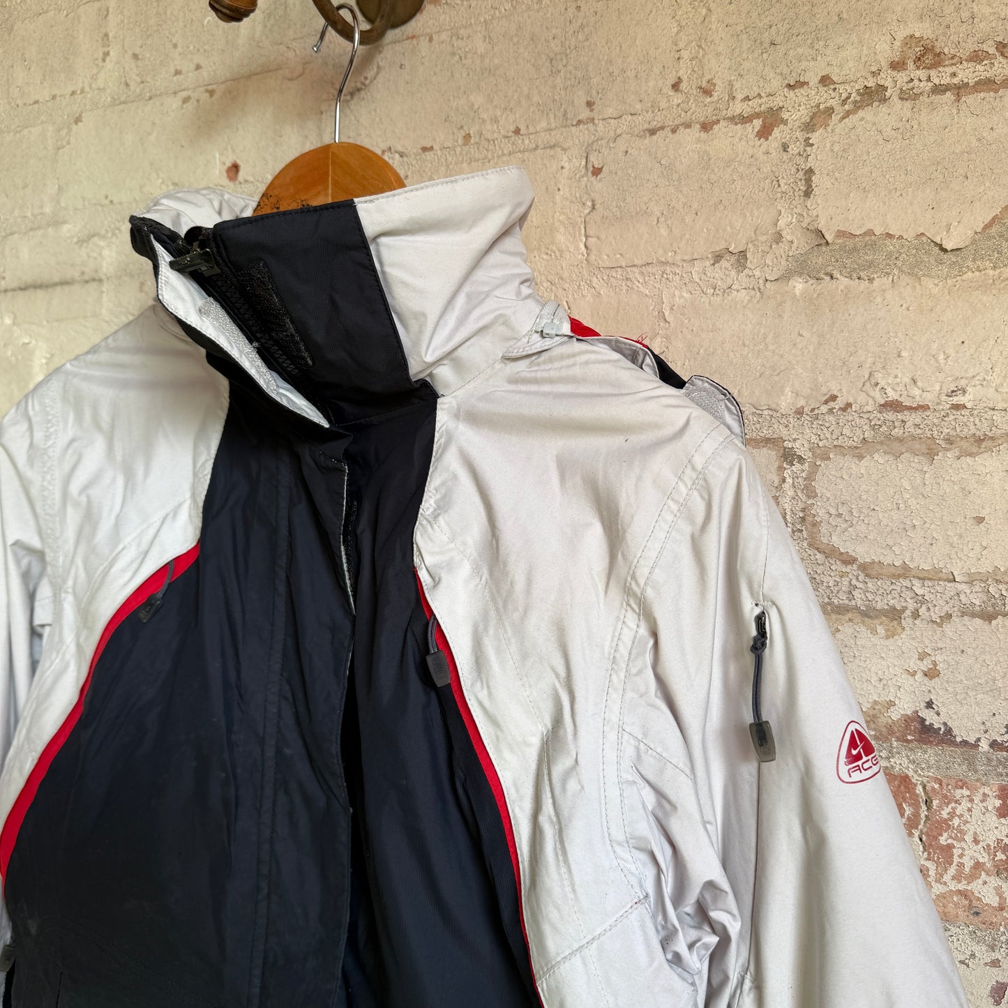 2000s White Nike ACG Ski Jacket Coat