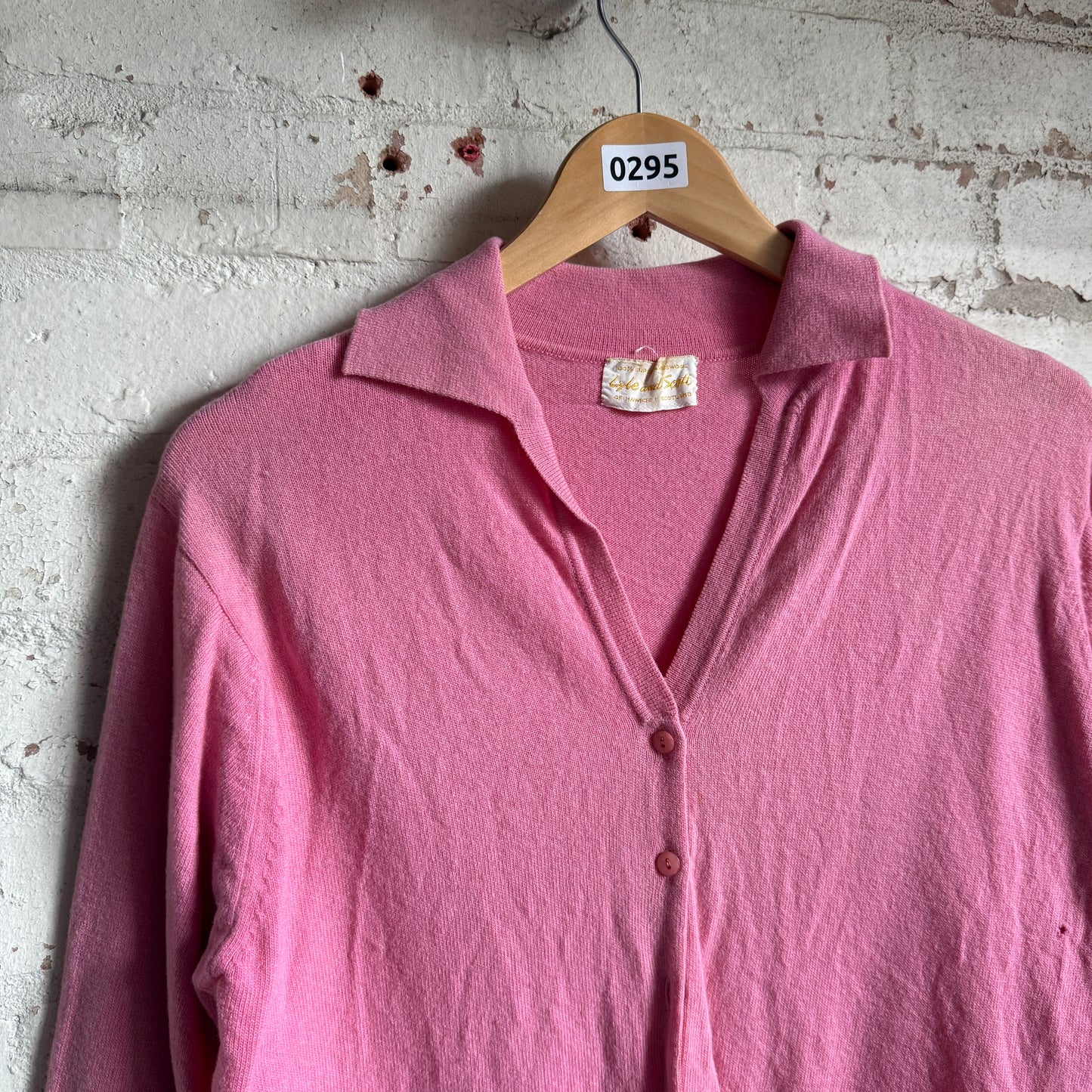 1960s 1970s Pink Knitted Cardigan Jumper