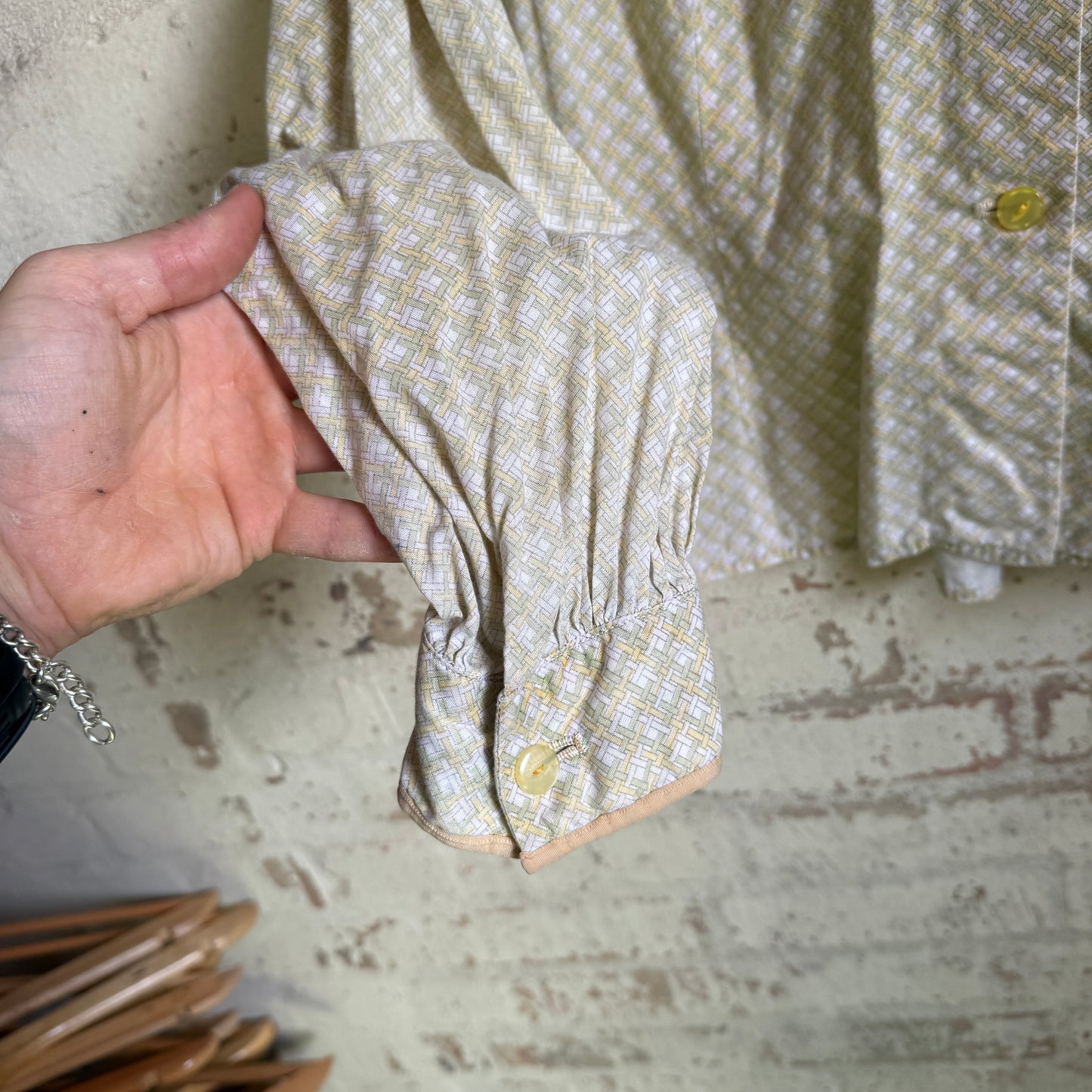 1970s Light Floral Button Shirt Blouse