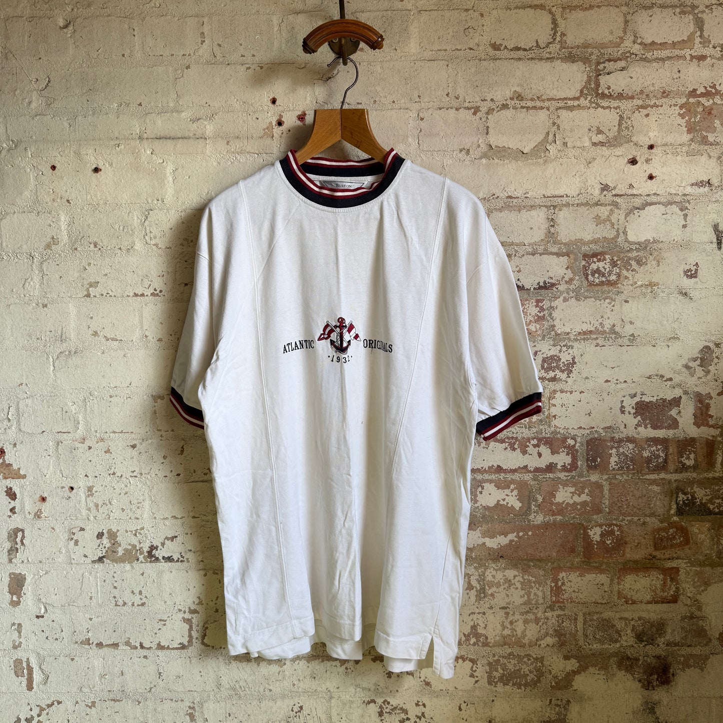 1990s White Round Neck Embroidered T-Shirt