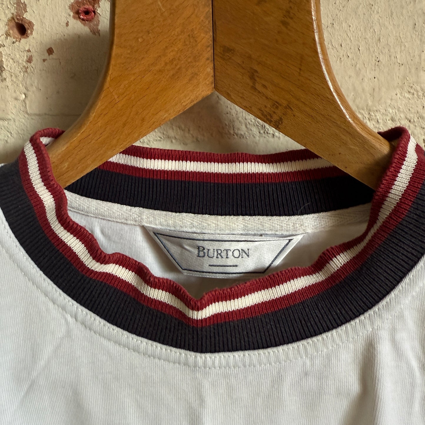 1990s White Round Neck Embroidered T-Shirt