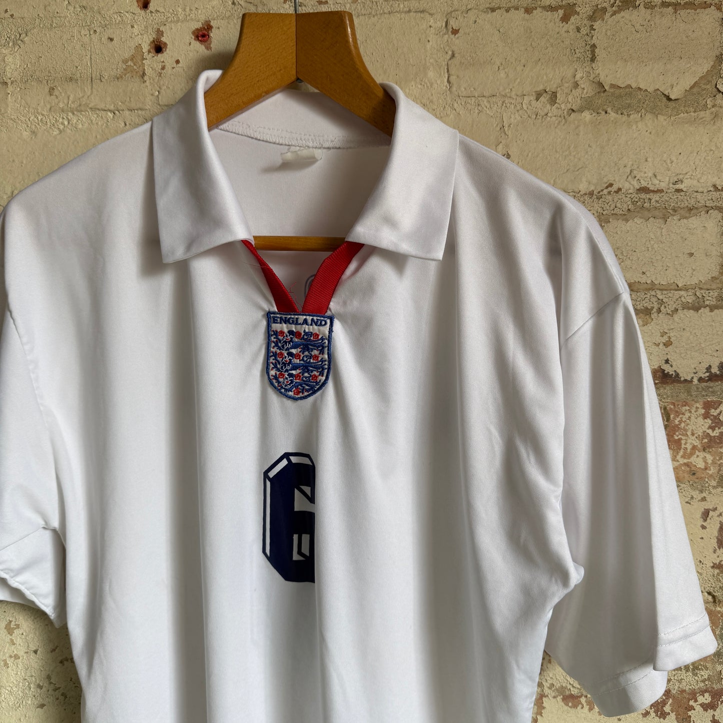 2000s White England Football Gerrard Graphic T-Shirt
