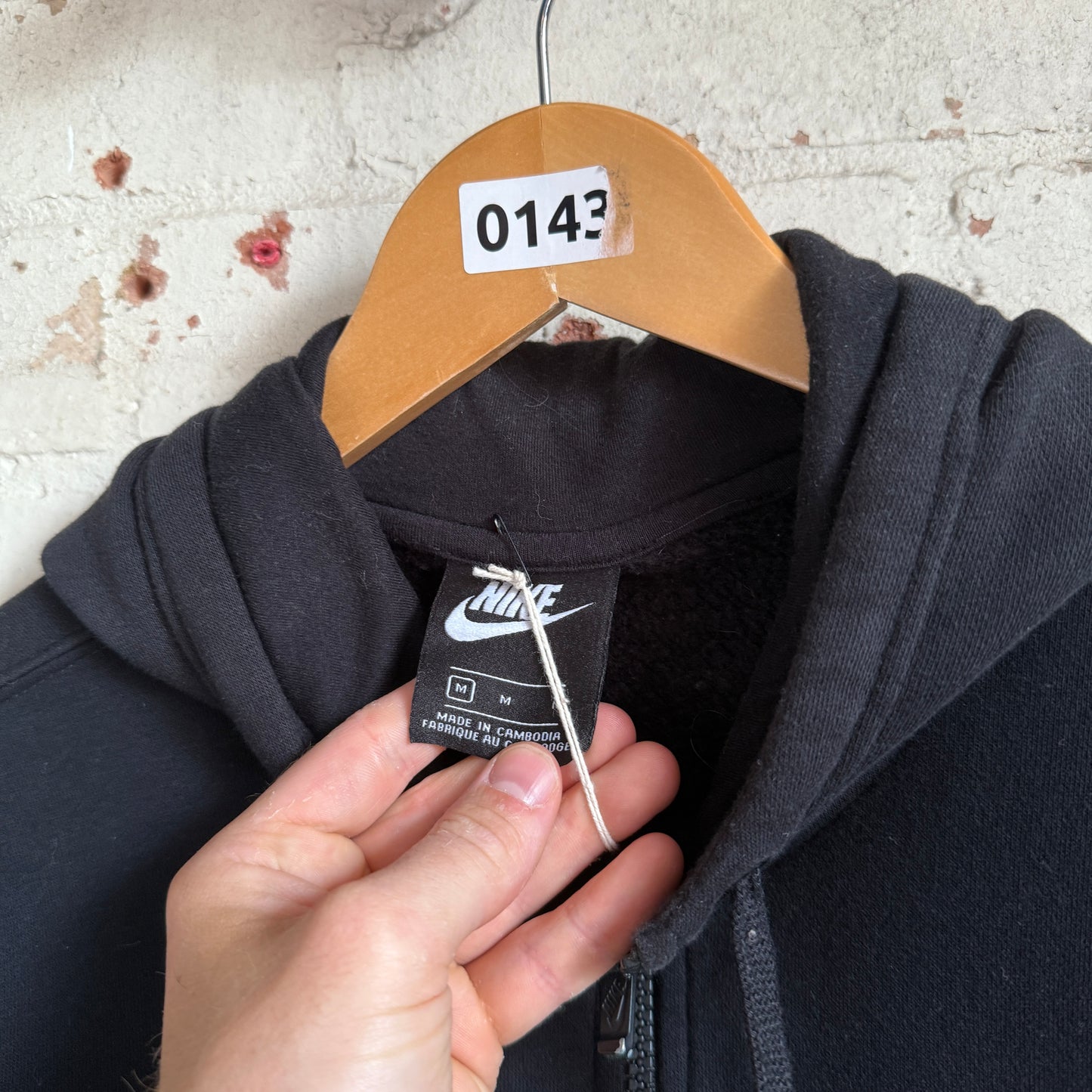 2000s Black Nike Graphic Zip Up Hoodie