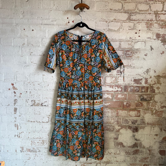 1970s Brown Flowery Cotton Print Dress