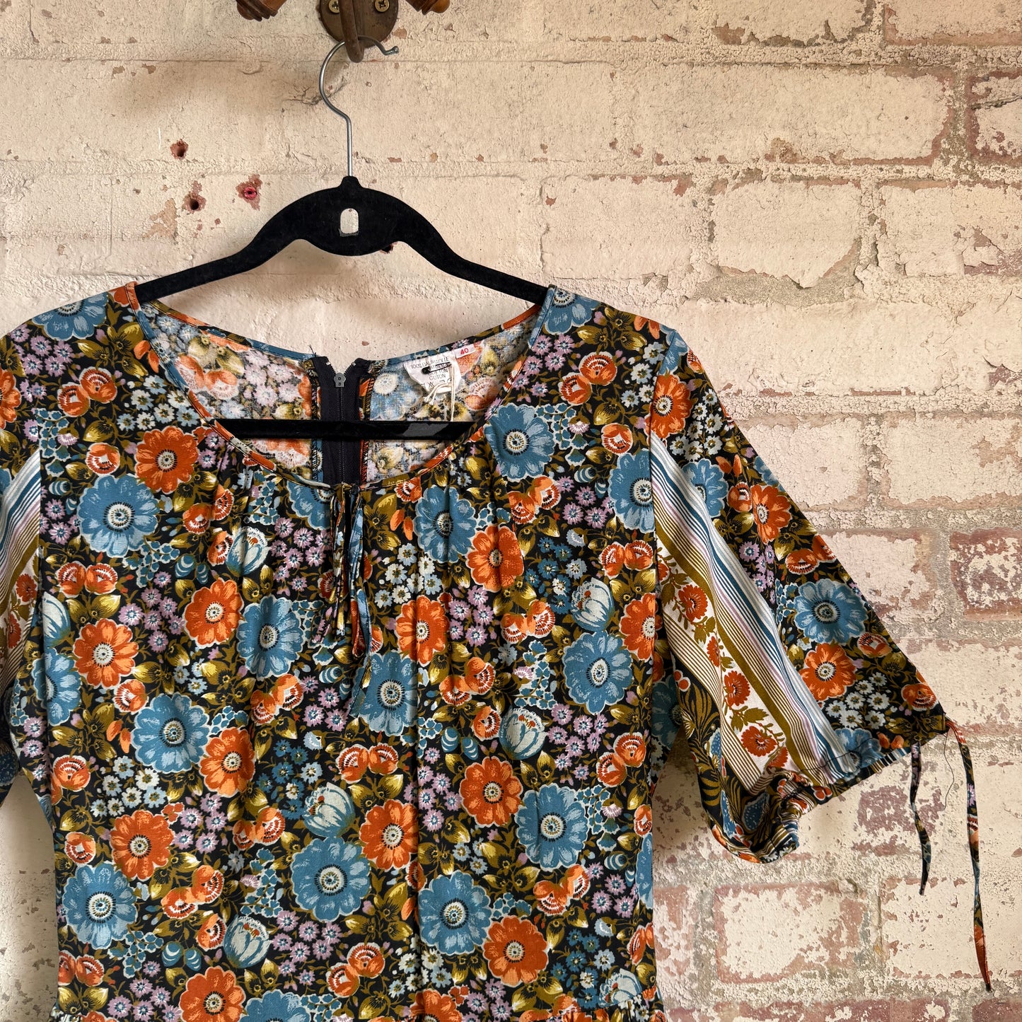 1970s Brown Flowery Cotton Print Dress