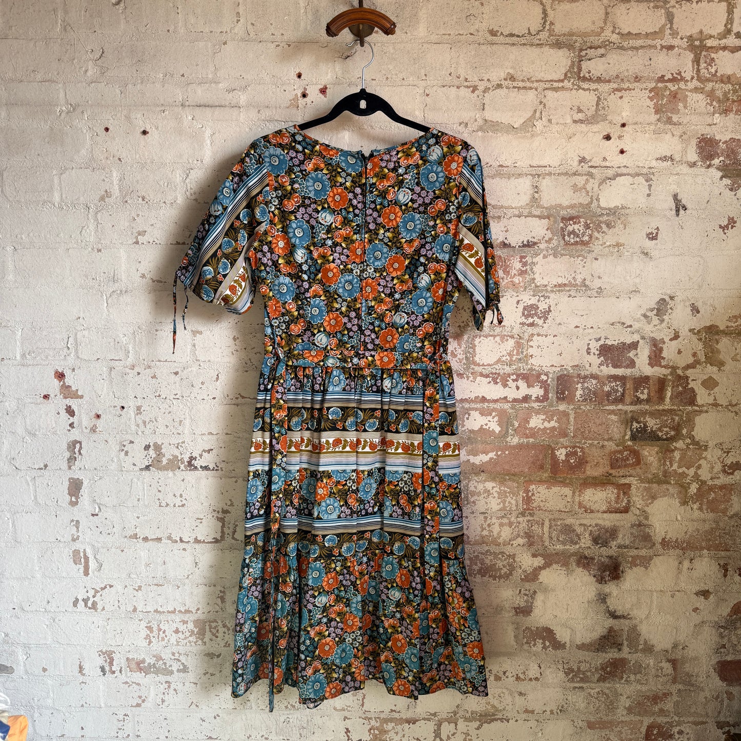 1970s Brown Flowery Cotton Print Dress