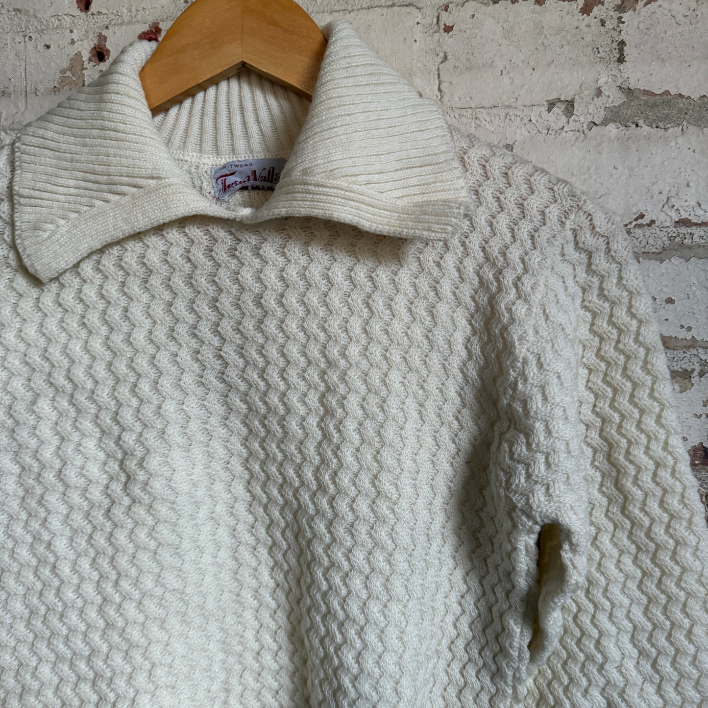 1950s White British Wool Knitted Jumper