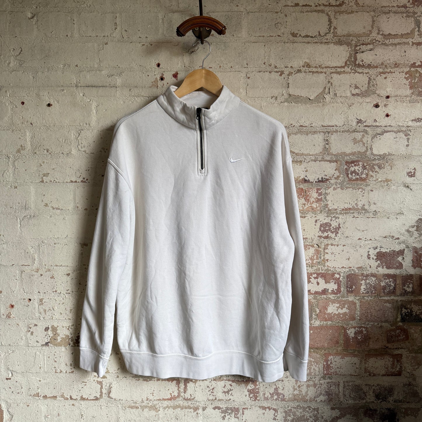 White Nike 1/2 Zip Sweatshirt Pullover