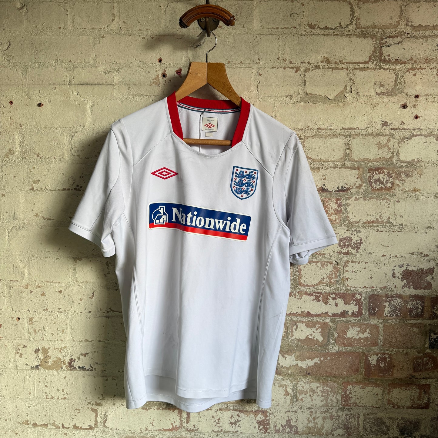 2000s white Umbro England Training T-Shirt