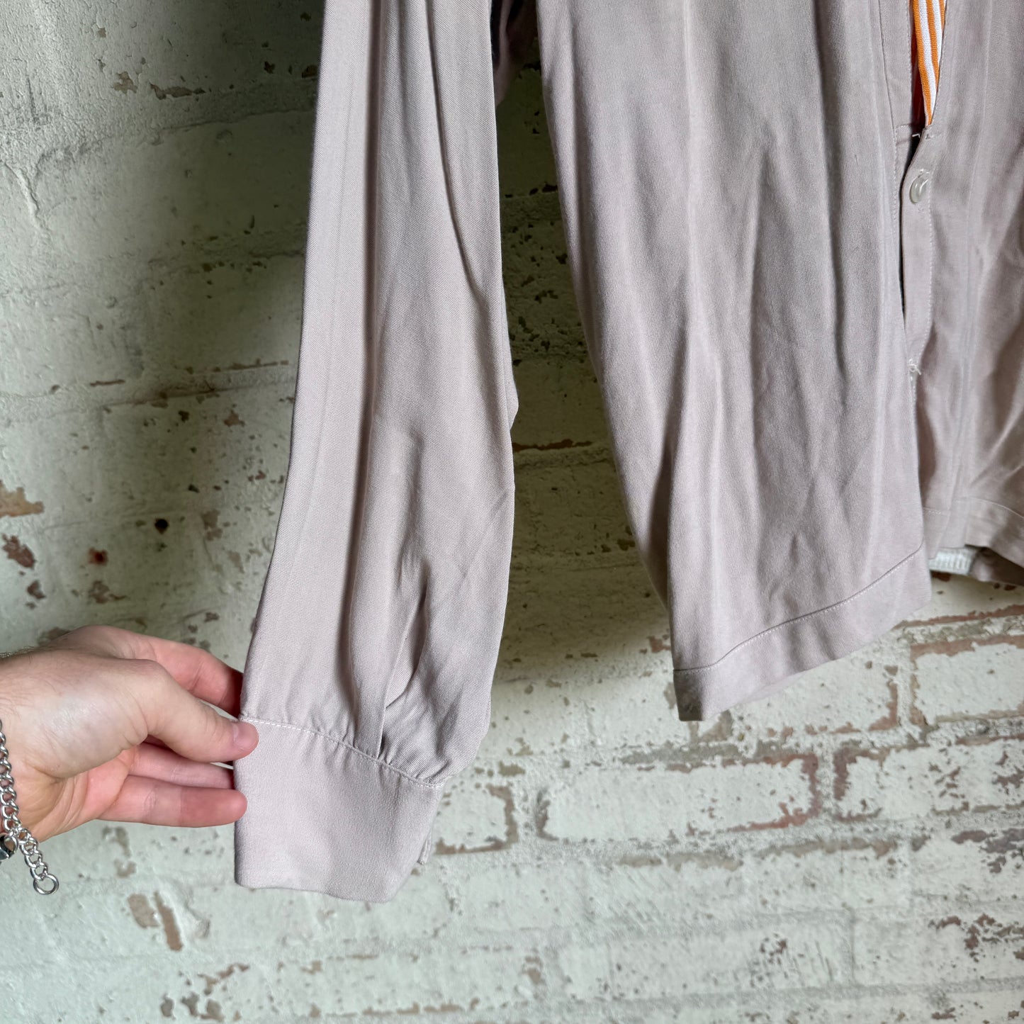 1950s 1960s Beige British Rayon Blouse Shirt