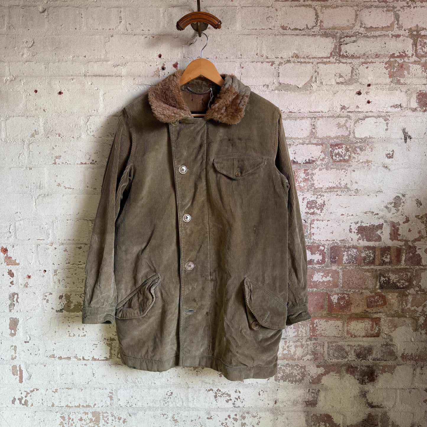 1970s Green Corduroy Invertere Hunting Jacket