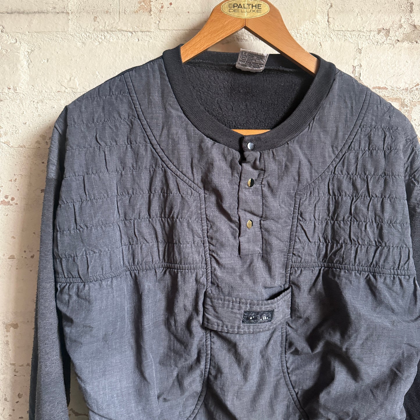 1980s Black Padded Design Sweatshirt