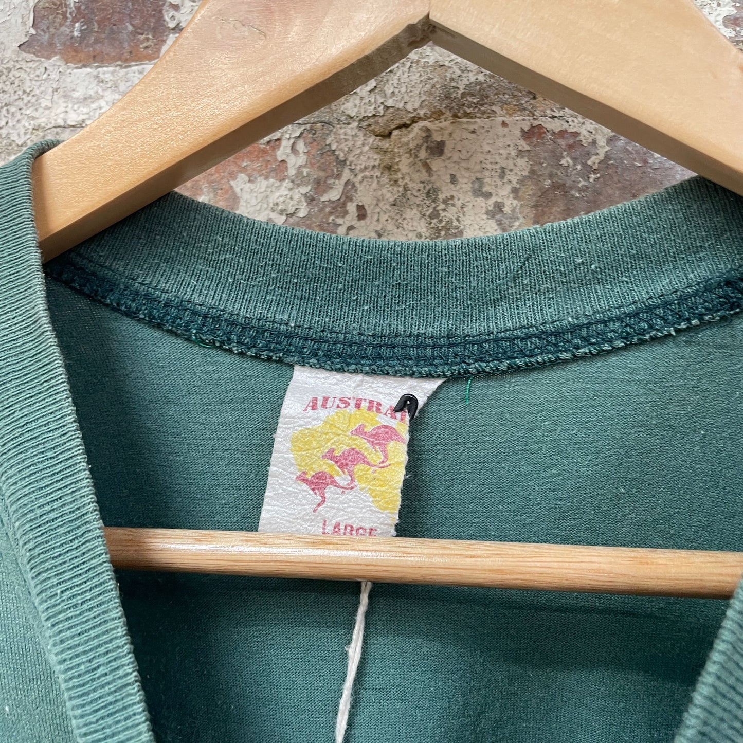 Vintage 1990s Faded Green Graphic Print T-Shirt Top