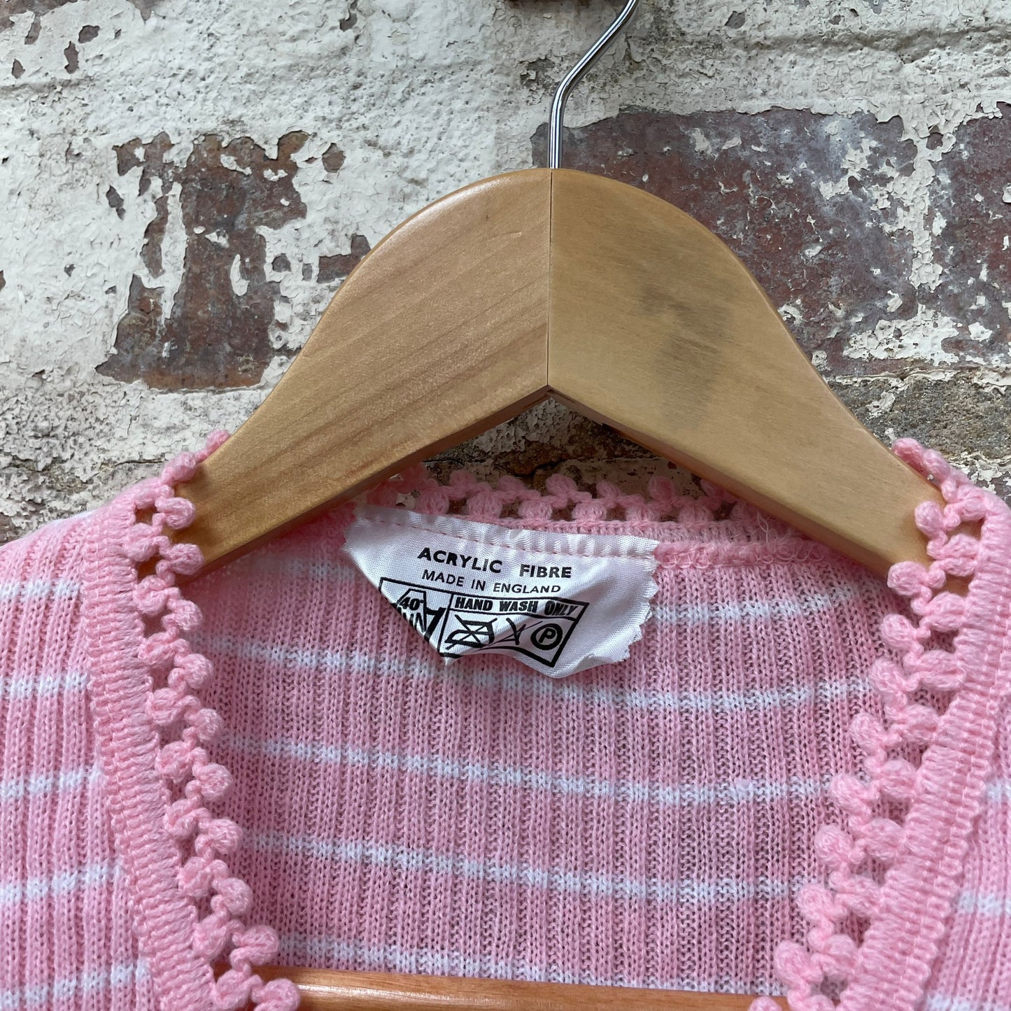 Vintage 1970s 1980s Pink Knitted Cardigan Jumper