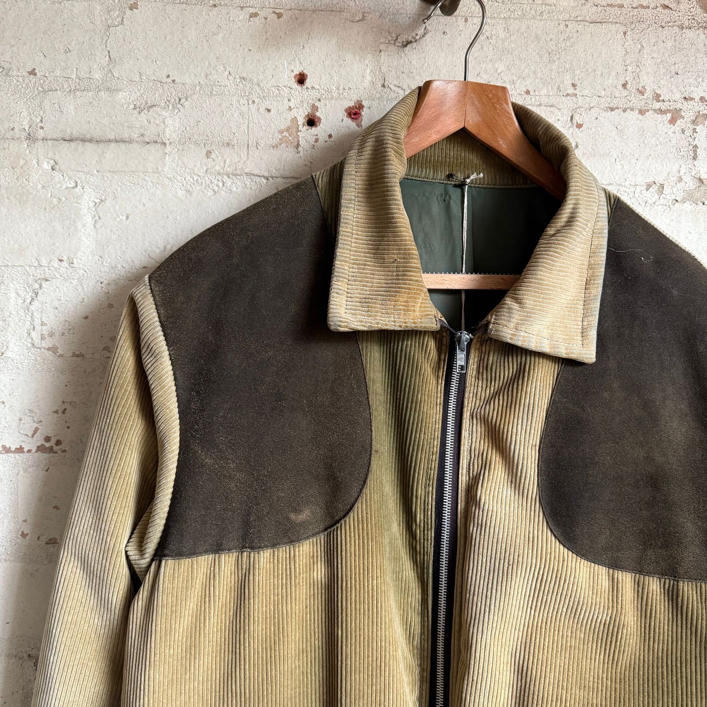 1970s Beige Corduroy Hunting British Jacket
