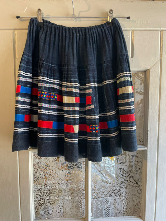 1970s Dark Navy Patterned Skirt