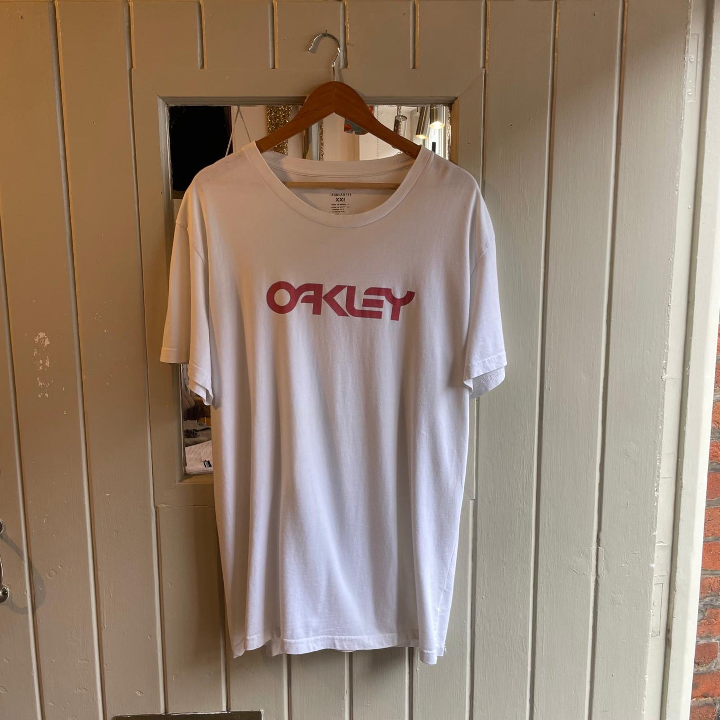 White Oakley Graphic T-shirt